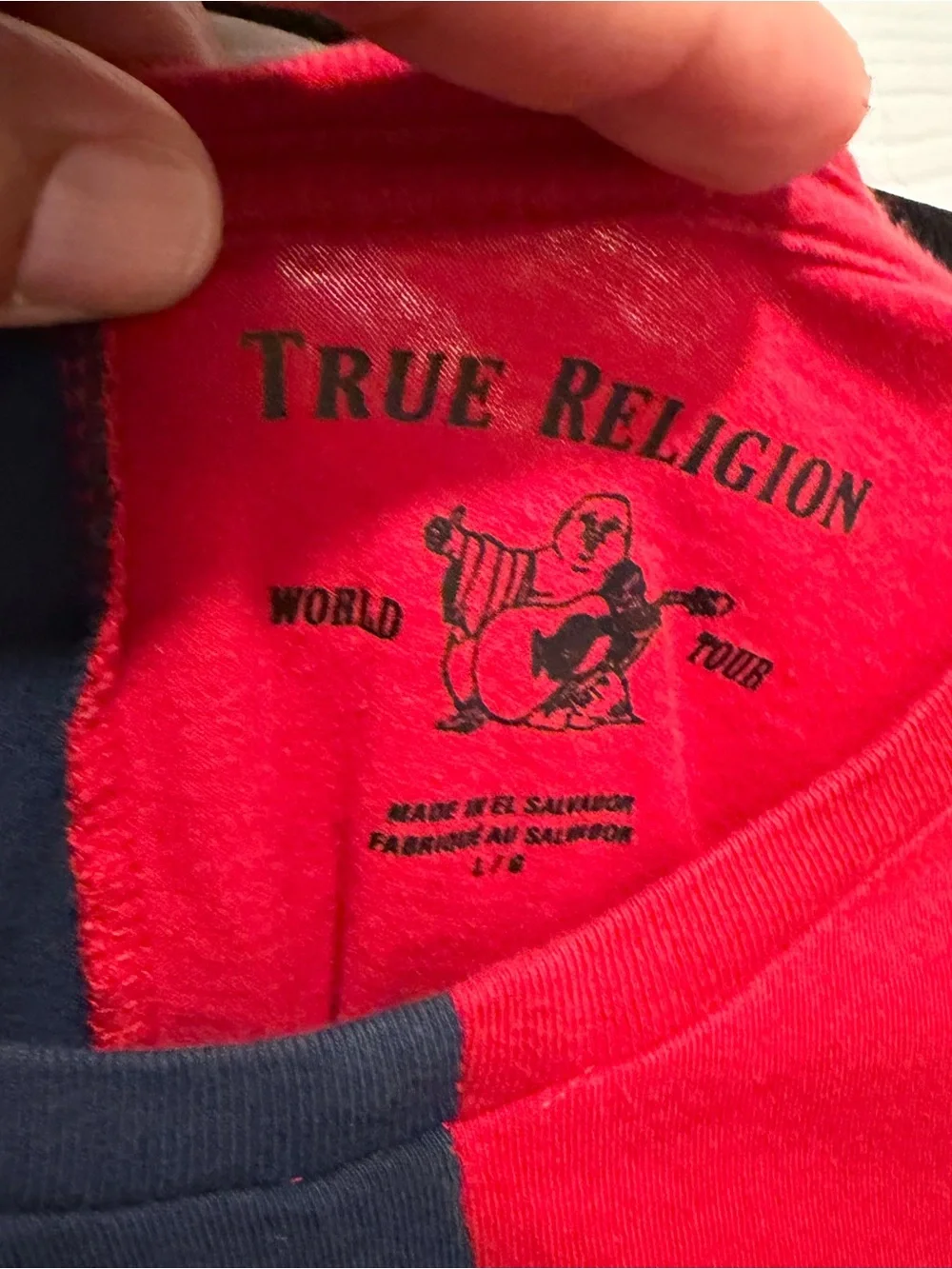 True Religion World Tour Split Color Graphic T-Shirt Men’s L Red Navy